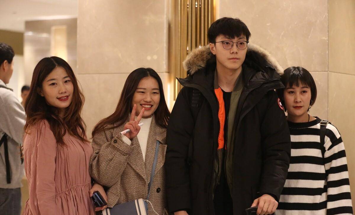 cba巨星胡明轩的粉丝网暴阿不都的妹妹,这样的饭圈文化太可怕了_行为