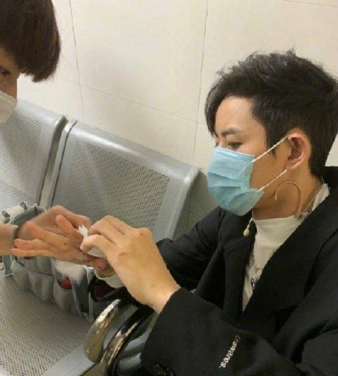 又一明星录制现场发生意外,发文:表演没做完,就见了