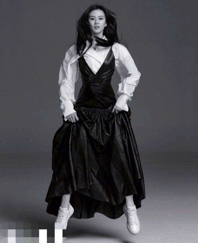 或许是从小练习芭蕾舞的缘故,刘诗诗的好