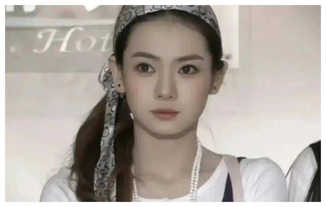 戚薇39岁变纸片人?一脸苦相比刘涛!震惊!