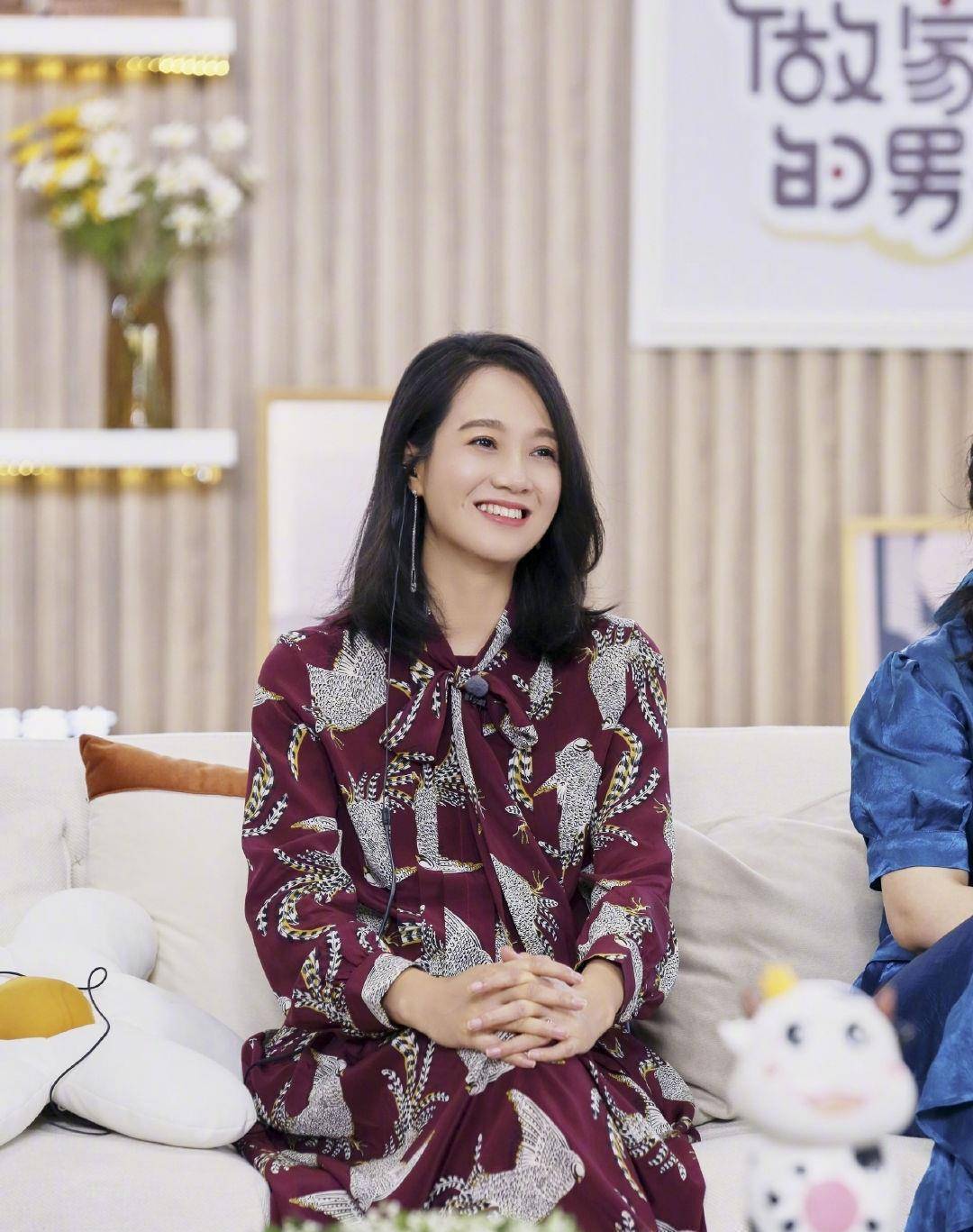 之前朱丹因为在主持节目叫错明星名字的事情,遭遇到了主持事业的首个