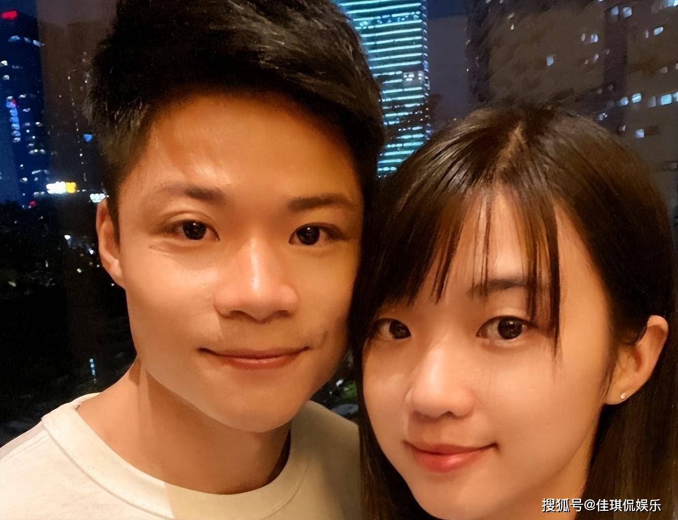 能走多久,也在同一年毕业季表白了林艳芳