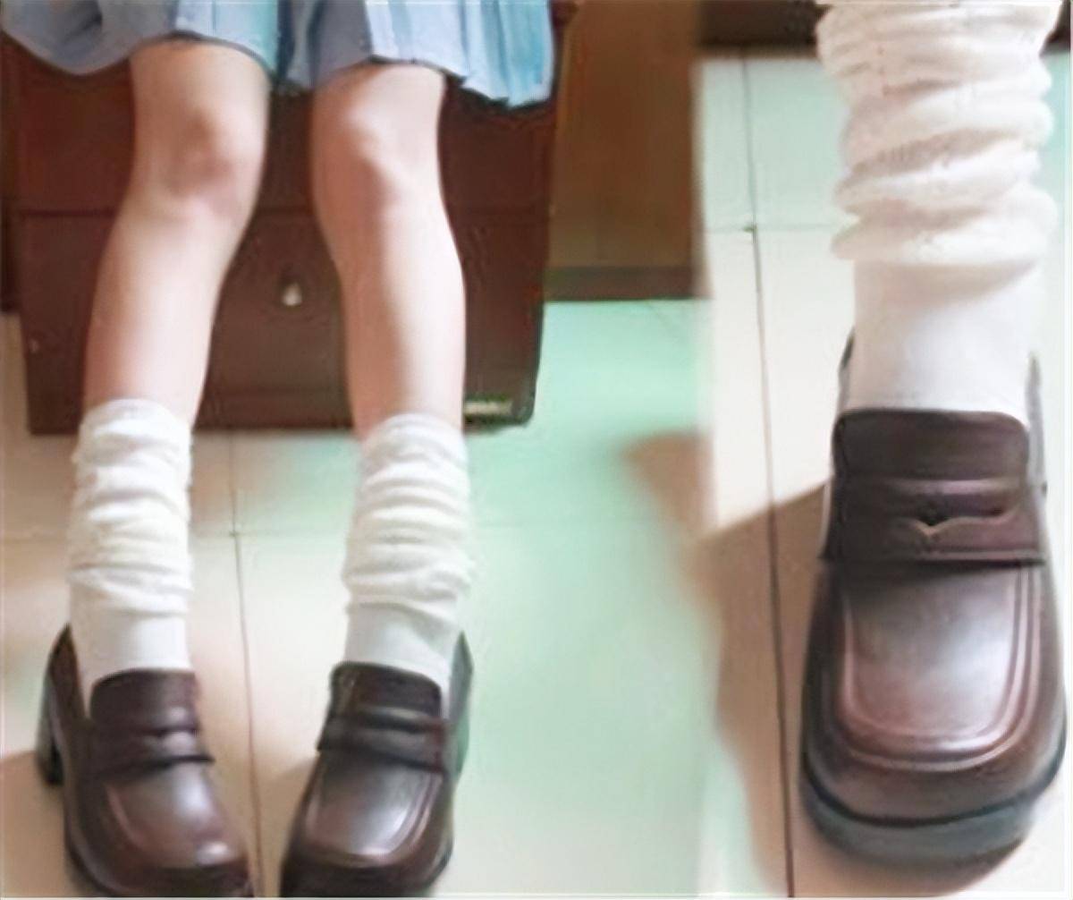 "泡泡袜"既不好看也不修身,为何还穿_女生_时尚_登山