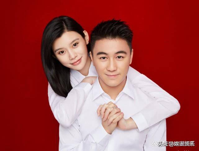 情人节第一波狗粮吃到了_何猷君_白色_节目