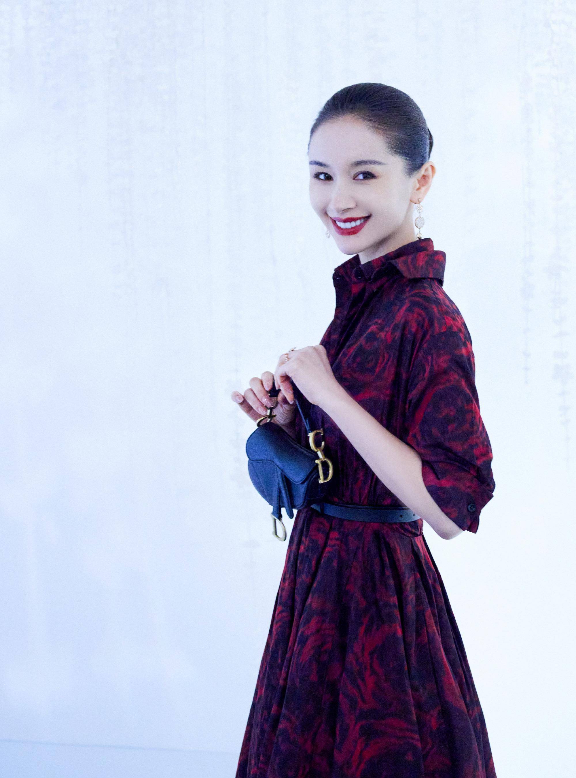 女明星别再乱减肥了,看看迪丽热巴,王子文暴瘦后,颜值却变低了_step