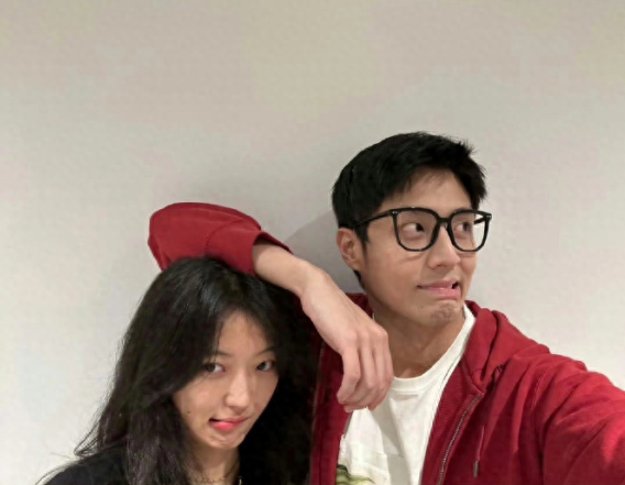 孙千陈靖可疑似同居,他们的甜宠偶像剧将再次点燃荧屏!