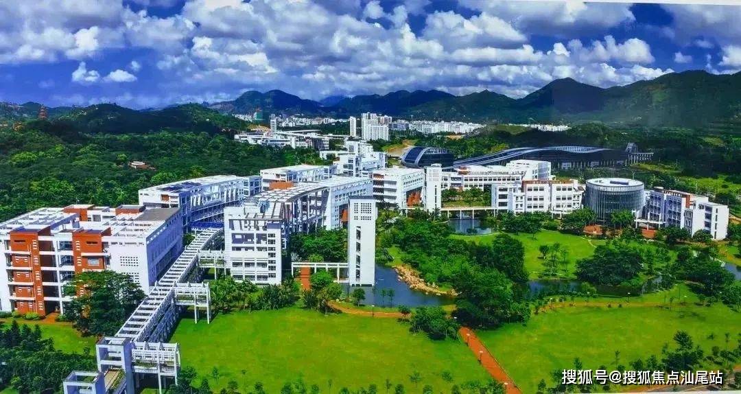 2万在校大学生和2.4万科教人才,初步形成了全过程创新生态链条.