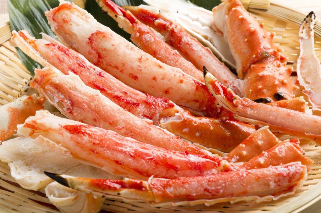 皇室成员通常喜欢吃白萝卜,胡萝卜,牛蒡根等蔬菜,以及香菇,金针菇等菌