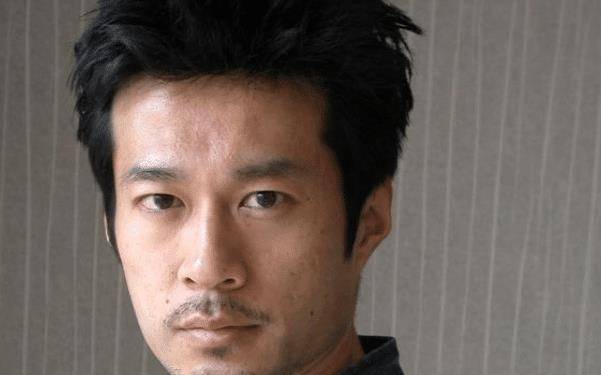 来自山东青岛的谭凯,是一位很优秀的男演员,还热衷活动_生活_时候