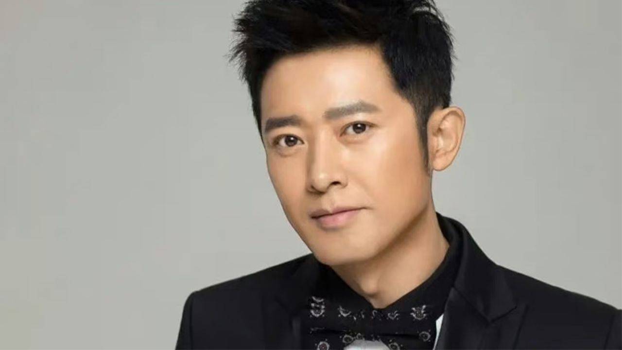 任泉街头拥抱陌生人,温暖举动治愈路人,网友纷纷点赞_关怀_力量_支持