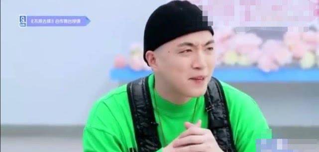 jony j提到蛋黄想起"惨痛"经历,乃万补刀太搞笑_rap_李熙凝_节目