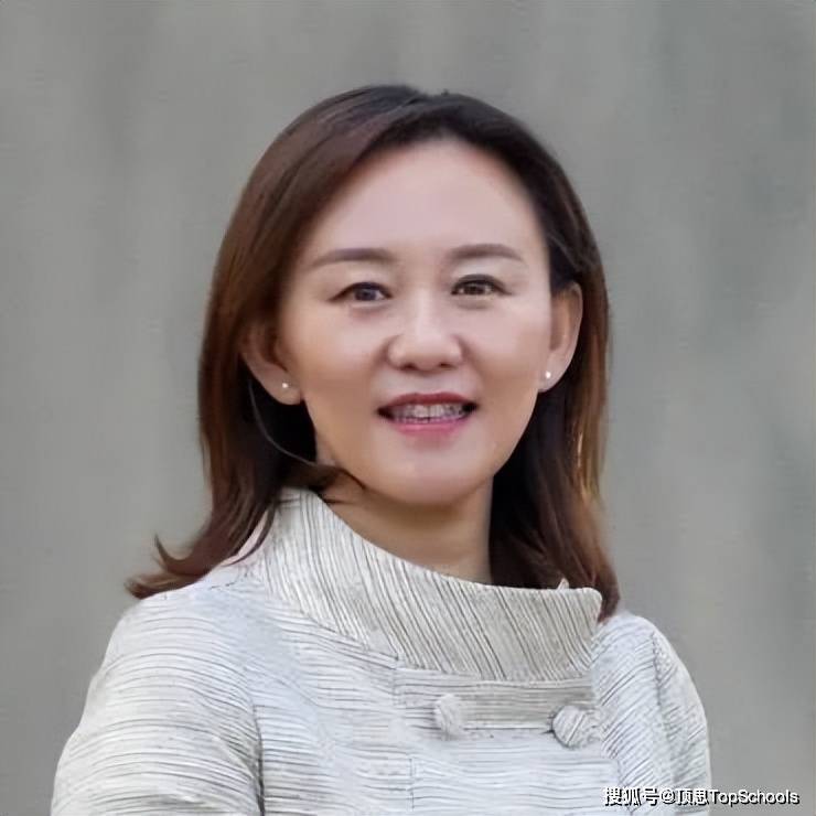 嘉宾介绍:王丹宁女士深耕国际教育超过20年,有着丰富的学校运营管理