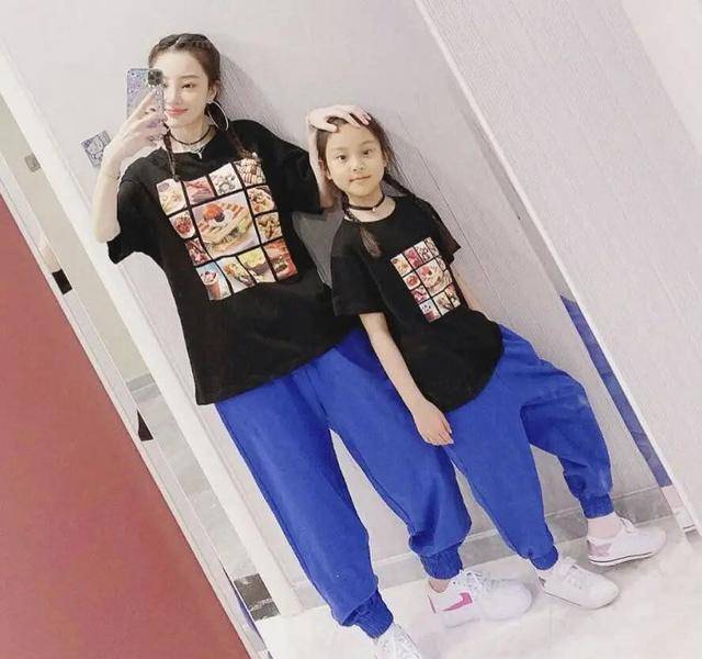 原创亲子装如何穿出温馨感搭配法则来袭时尚潮妈必get