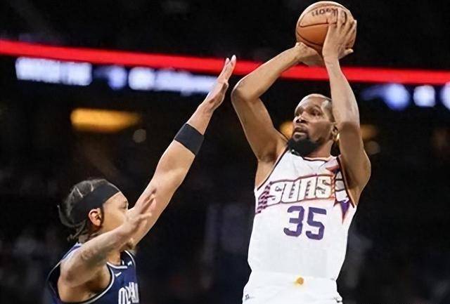 太阳vs雄鹿前瞻:太阳三巨头pk字母哥 利拉德,雄鹿丢东部第二_比赛