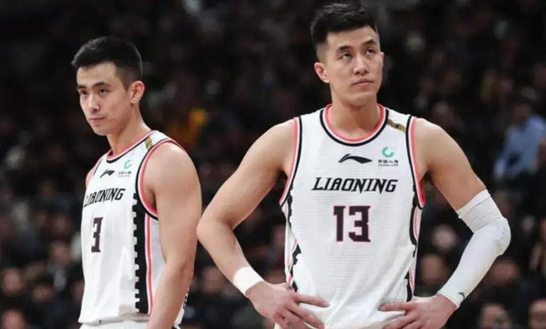 深夜23:00,郭艾伦在西班牙发文. 这三个字让人落泪,也让粉丝泪流满面.