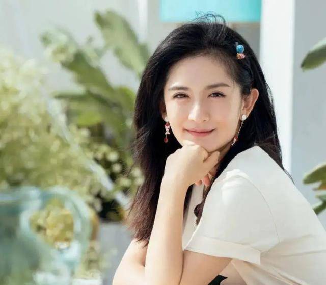 为什么大家越来越开始讨厌谢娜?她做错了什么?_汪涵_节目_不知道