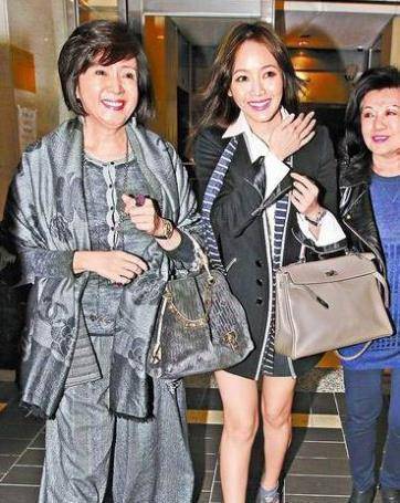 侯佩岑带惯三母亲上节目捞金,2度插足好友婚姻,晚年却能幸福_林月云