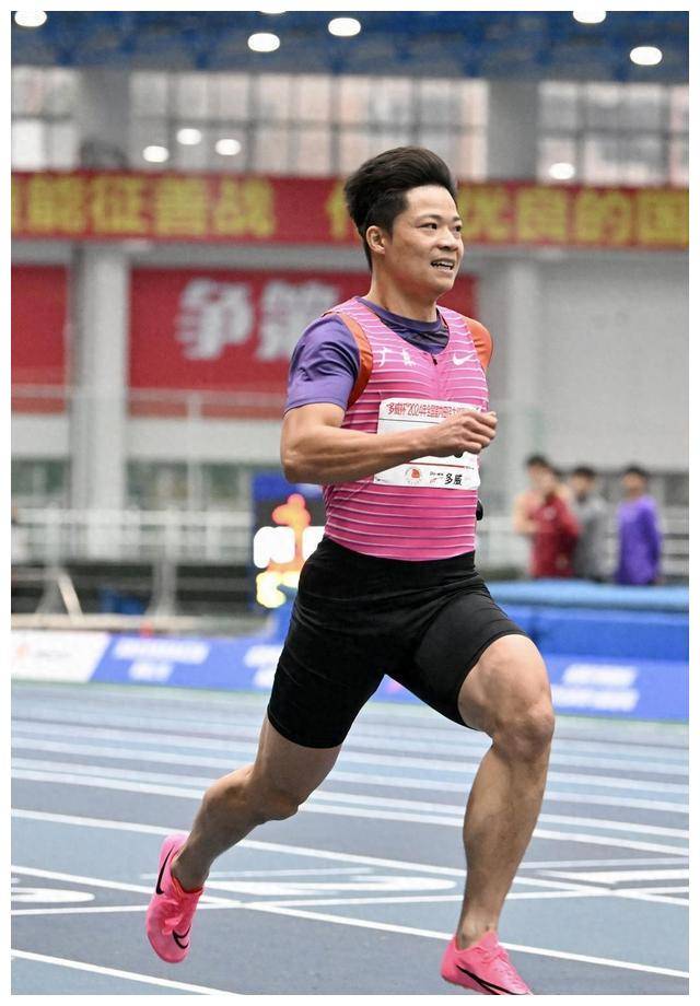 苏炳添亚军战"师弟兼徒弟",0.01秒力不从心._比赛_决赛_成绩