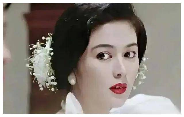 香江传奇女神:《关之琳》,从影坛新星到璀璨人生!_演艺界_人们_演技