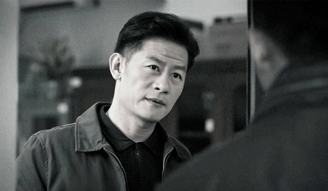安欣如果没有李响给他打前站,给他敲警钟,也许陆寒的结局就是安欣