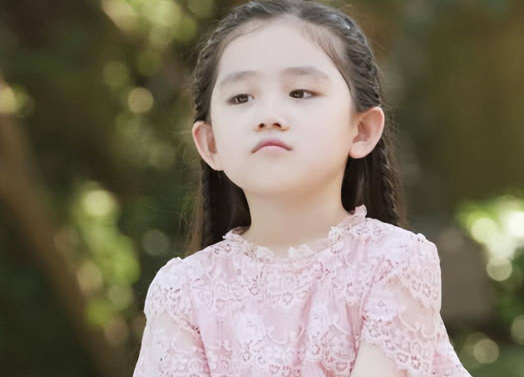 长大后美到犯规,难怪被孙怡邓伦宠成宝