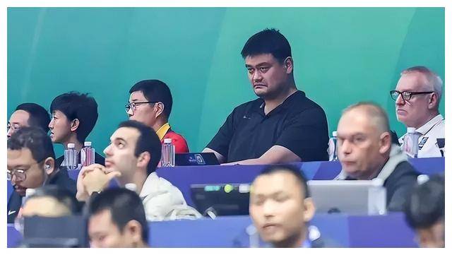 乔帅揭晓下课悬念,姚明谈中国男篮,朱芳雨杨鸣直击问题难点.