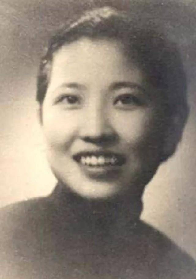 揭秘傅雷的另一面:经常打骂孩子,婚内爱上她人,张爱玲写文痛骂_傅聪