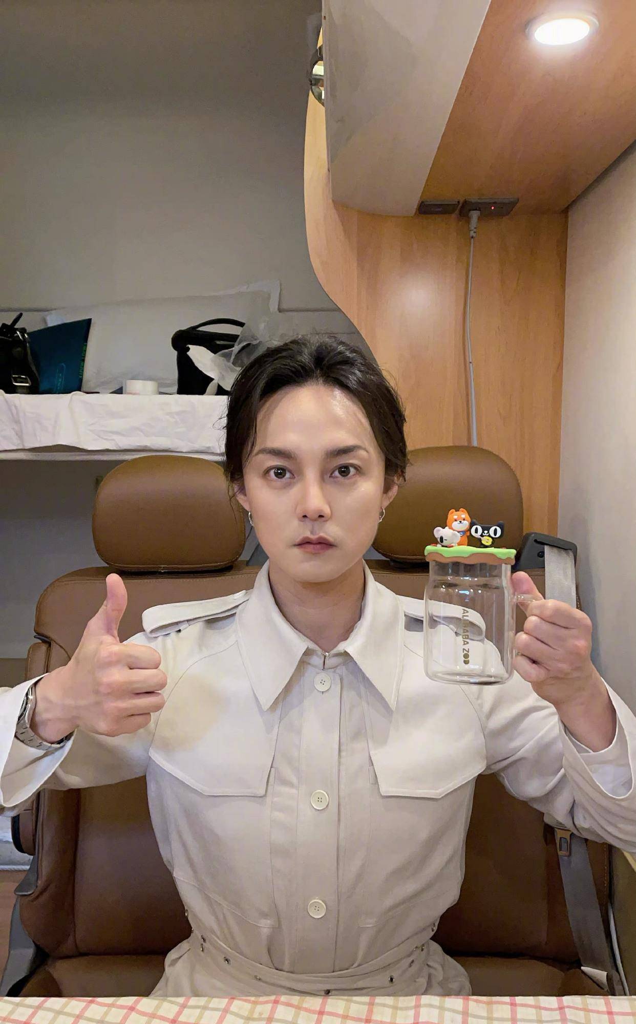 原创尹正发文您看我不顺眼就甭来眼不见为净别给自己个儿添堵