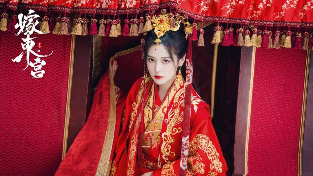 故事一开始,尹南瑶作为将军之女被选为联姻对象,然而她的真实身份却是