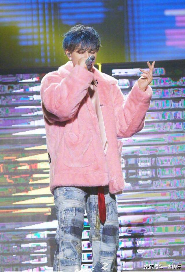 但是没有想到的是ceo连同商务负责人一起把黄子韬的公司搞得乌烟瘴气