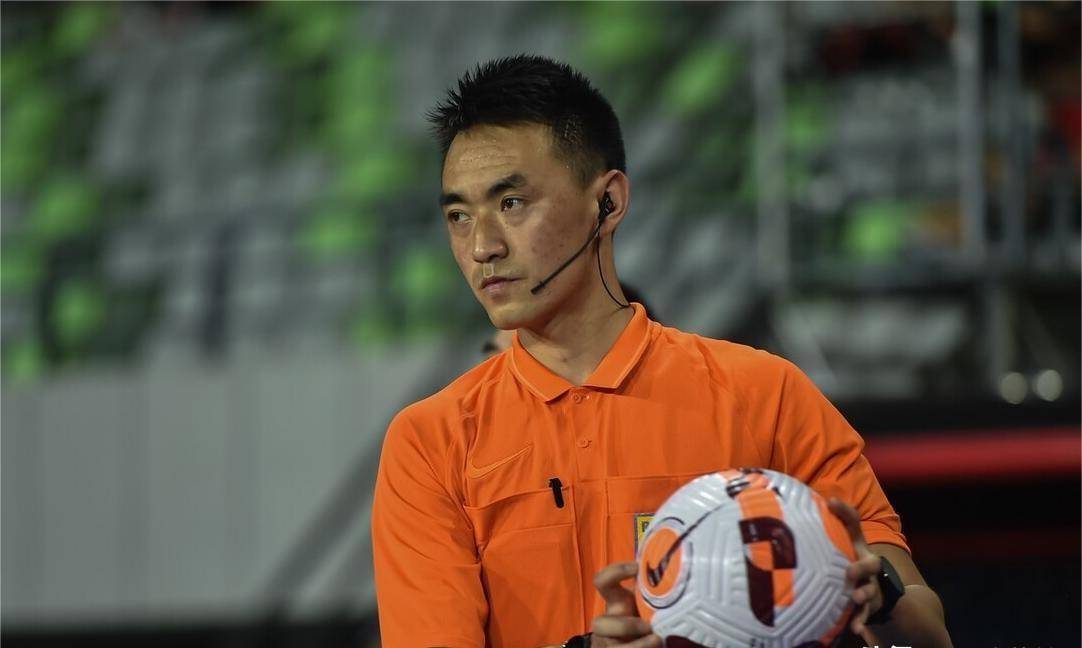 中超首轮裁判名单公布,傅明开球杜建新首秀_比赛_来自_视频