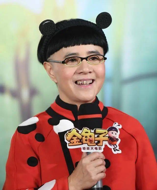 升级当姥姥,24岁女儿诞下5斤男婴,长相酷似姥爷王宁_王逸宸_夫妇_刘纯