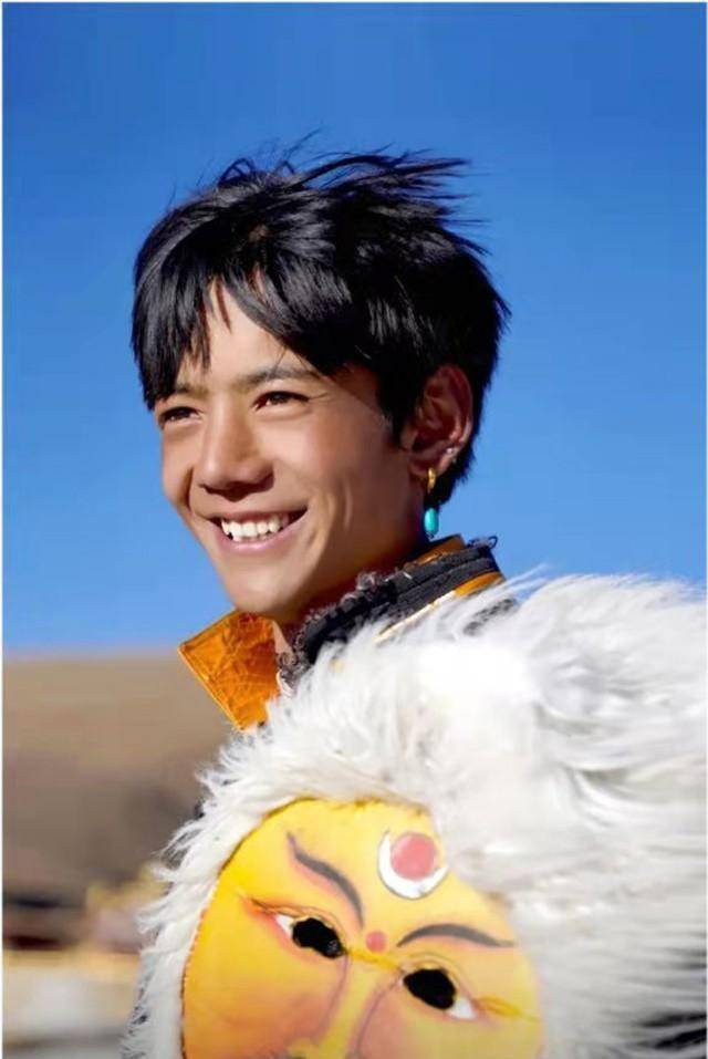 丁真丁真能有如今的成绩,能从一个小网红转型成为