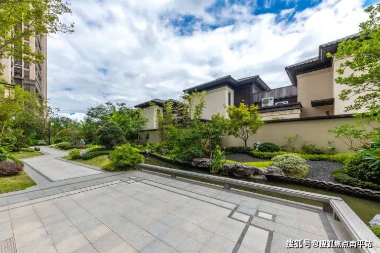 首页网站_长泰建发山外山欢迎您_建发山外山楼盘详情_厦门_园林_距离