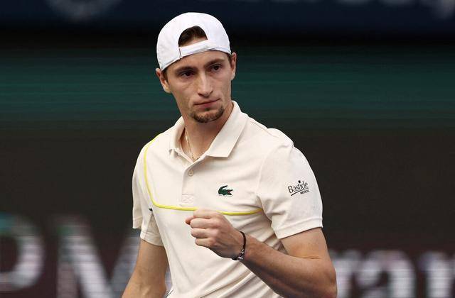 布勃利克2-0格里科斯普,科达2-0范德尚舒尔普以及福基纳2-0门希克