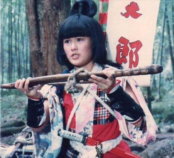 《雍正小蝶年羹尧》播出24年,演员境况差距大,男二转行养藏獒_涂善妮