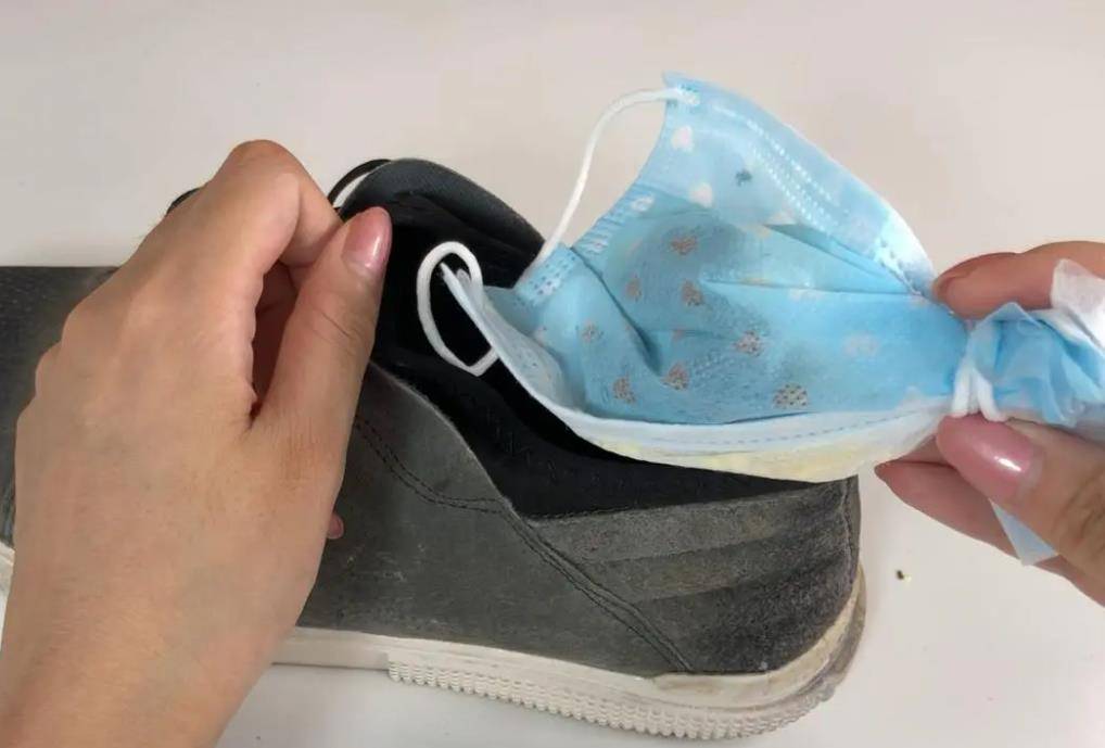 原创鞋子臭味大怎么办鞋子里加点它就能轻松解决穿一天也没味