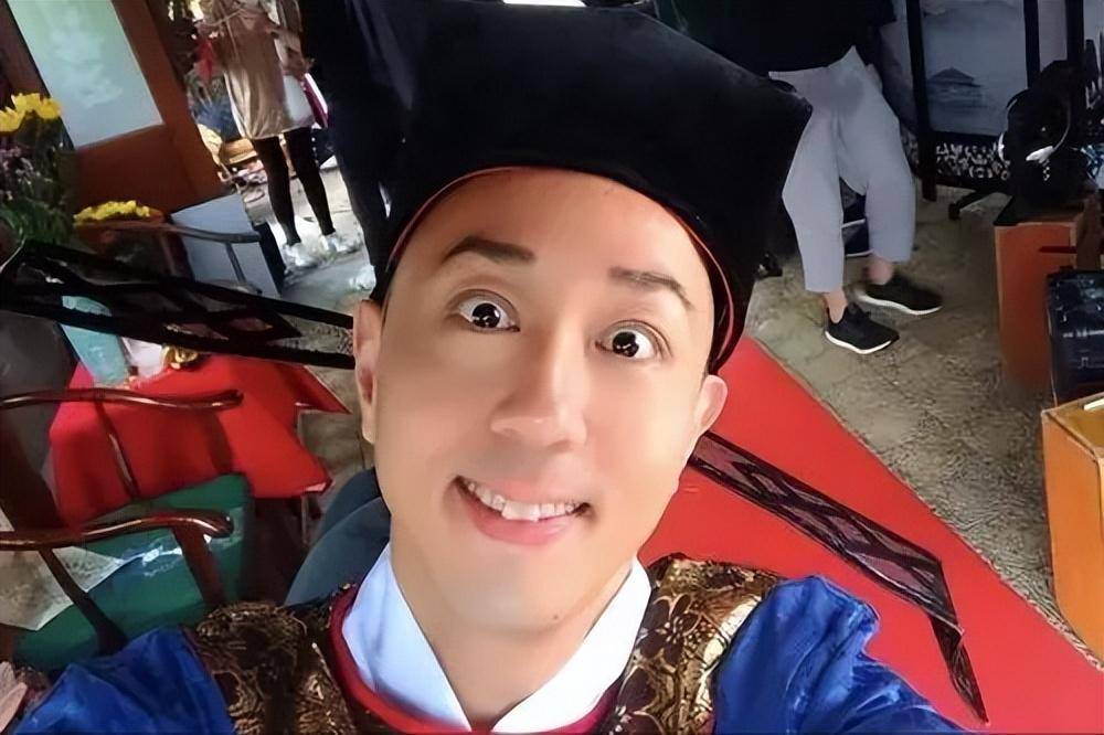 戴耀明官宣恋情,与前女友复合将结婚,被问还喜欢佘诗曼诗曼吗?