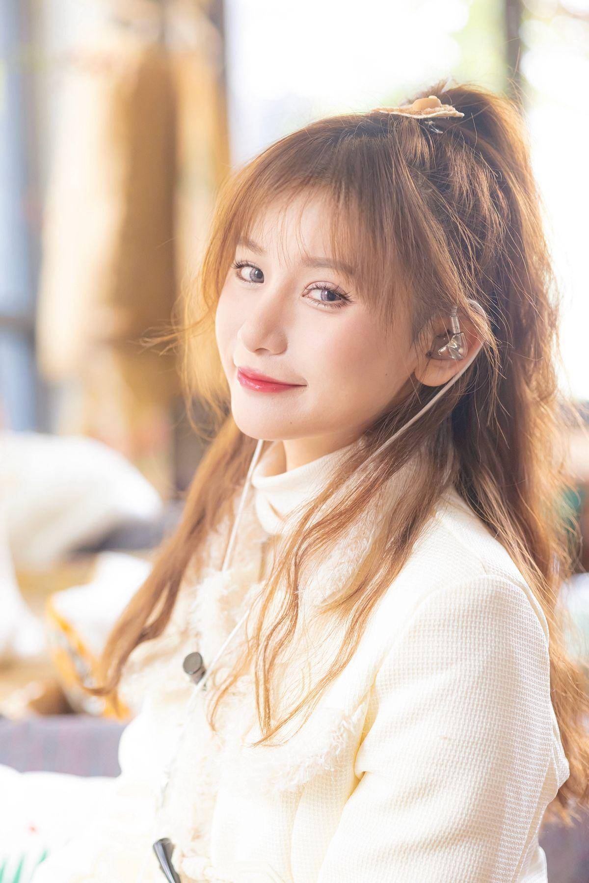 万元内新当红炸子鸡,达音科静电圈铁耳机:川_声音_线材_指纹