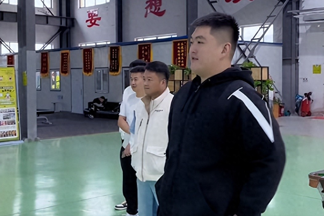 赵本山儿子:我银行的利息都花不完,还敢批评我,你们就是仇富_赵一楠