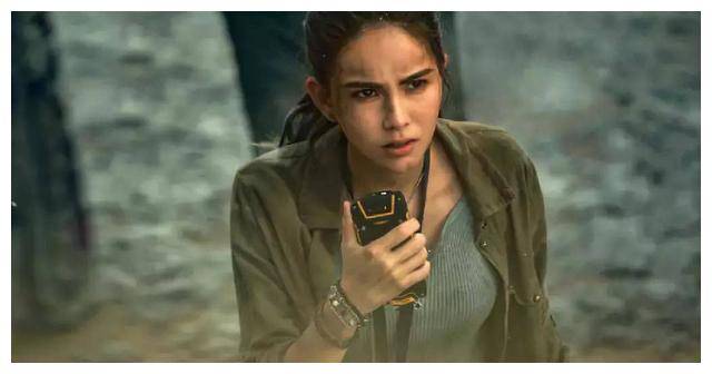 周杰伦无法挽救昆凌网店的关闭,她的命运总是干啥啥不行._女性_品牌_