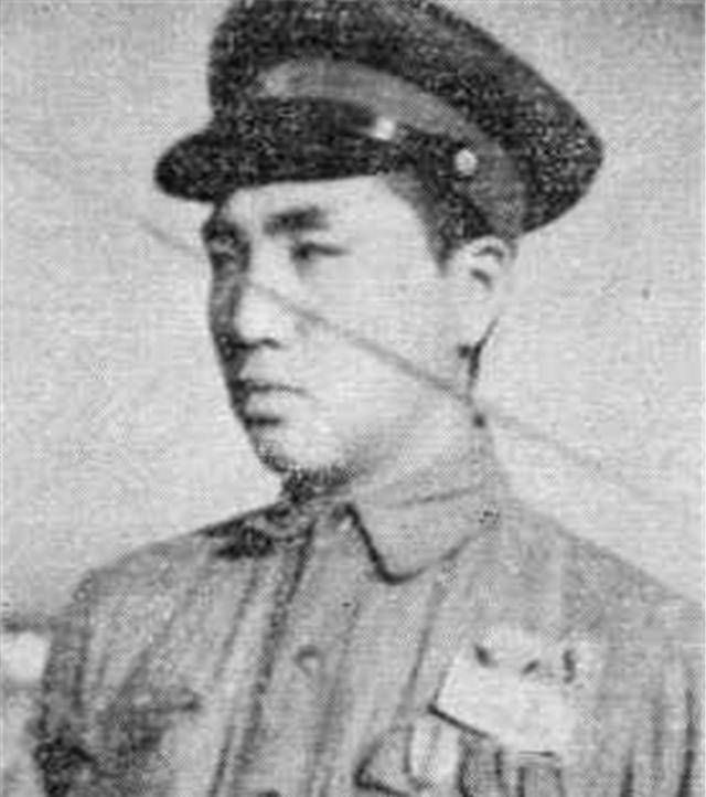 原创张国富生病借钱住院院方看了他资料才得知是课本上的孤胆英雄