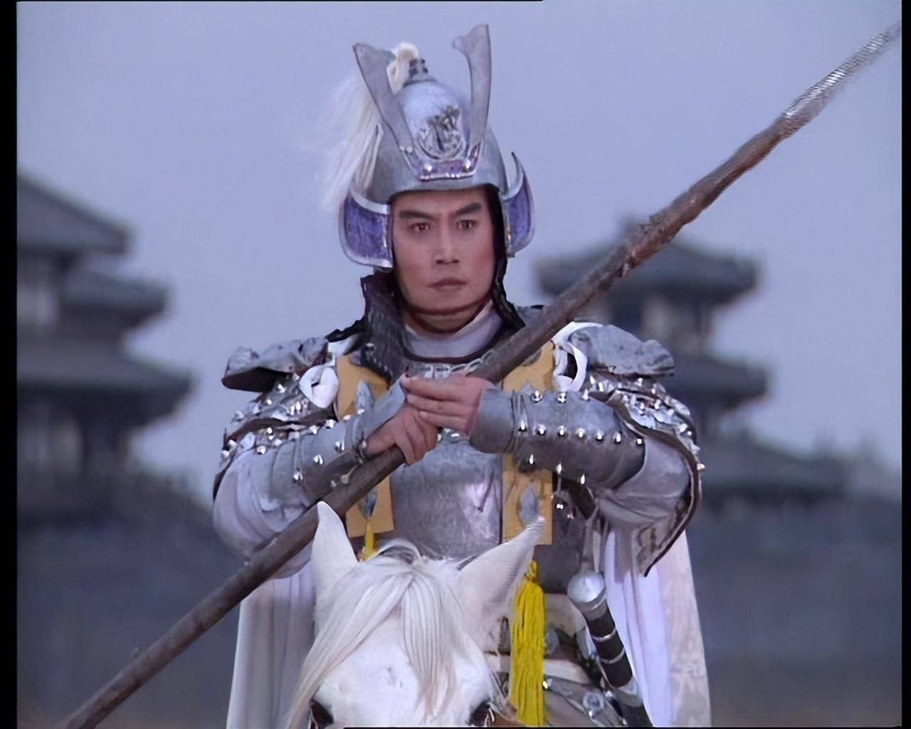 要把守寡的嫂嫂介绍给赵云,结果被赵云给拒绝了