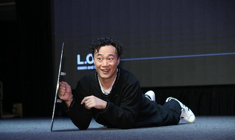 他出道24年,演唱会座无空席,林夕:如果香港有巨星,那一定是他_陈奕迅