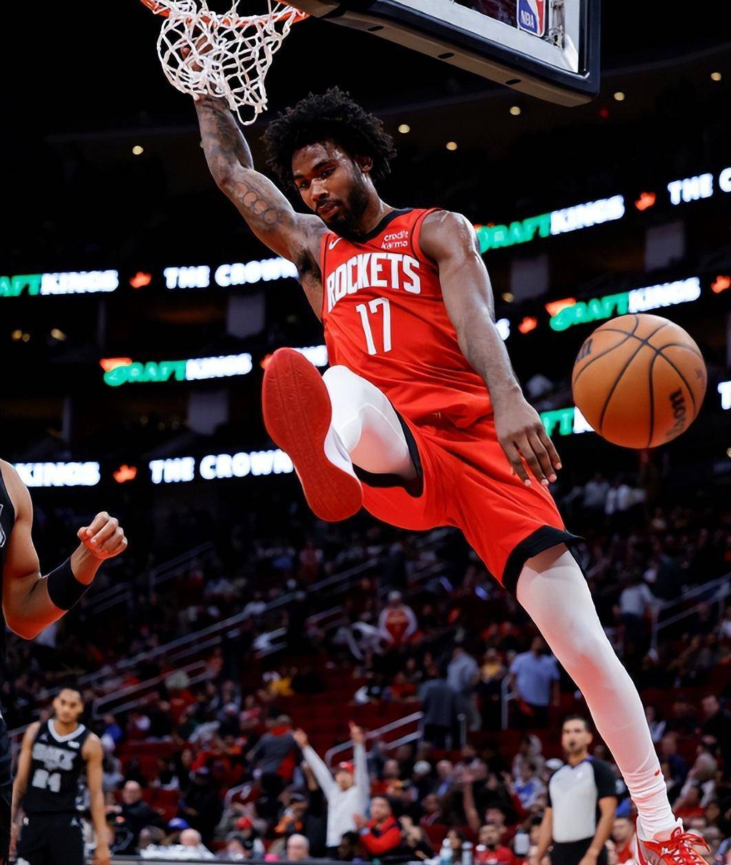 原创20分10板火箭今夏可以报价奥尼尔伊森下赛季再见