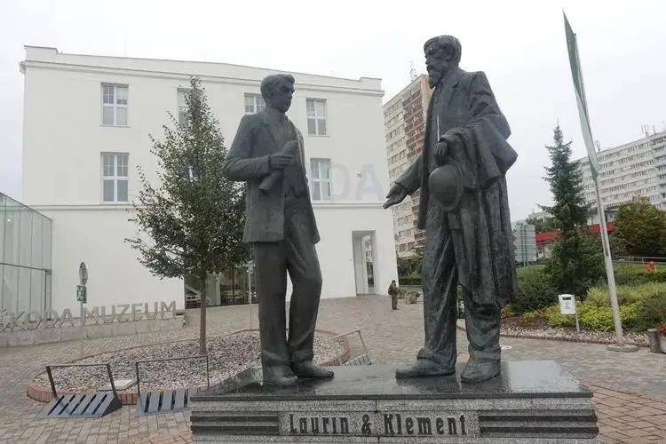 自驾游捷克:参观斯柯达汽车博物馆_搜狐汽车_搜狐网