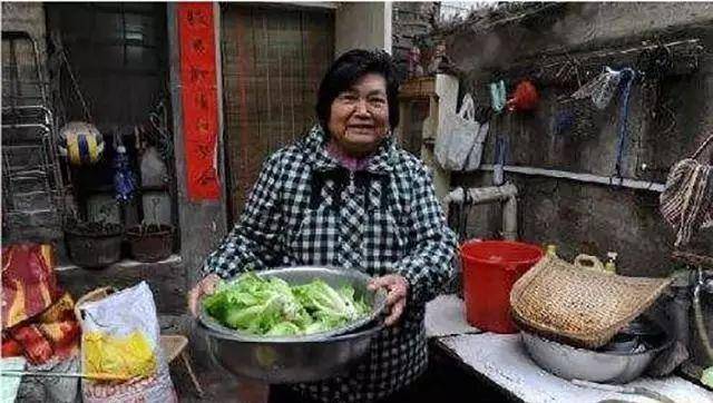 原创焦守凤焦裕禄长女做了大半辈子临时工现仍住在破旧的小院里