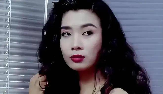 "艳后"吴家丽:前任出轨后猝死,拒当成龙情妇,如今61岁还单身_王永基