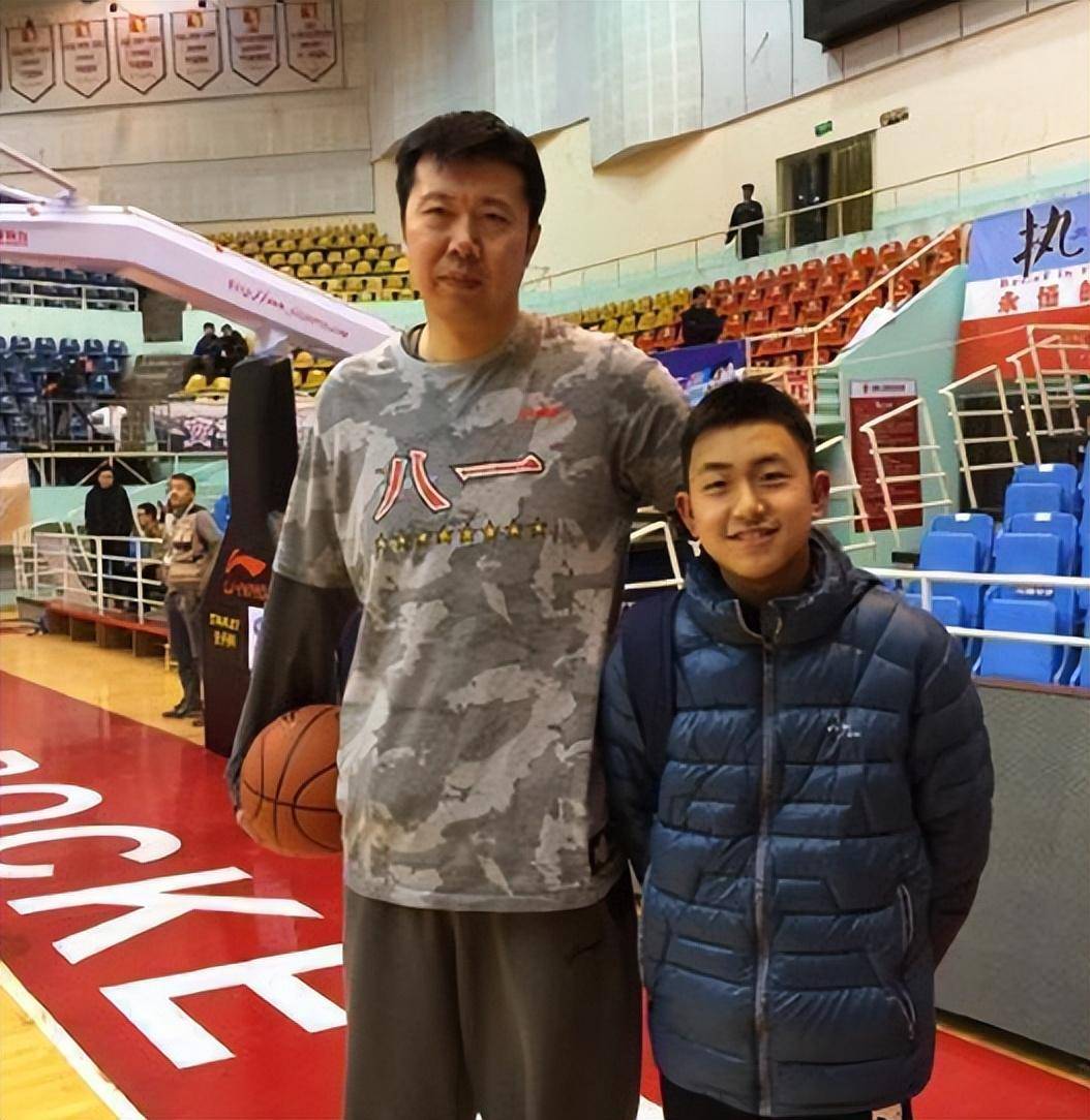 前男篮队员王治郅:与共患难妻子离婚,后娶广西卫视主持人_篮球_宋扬