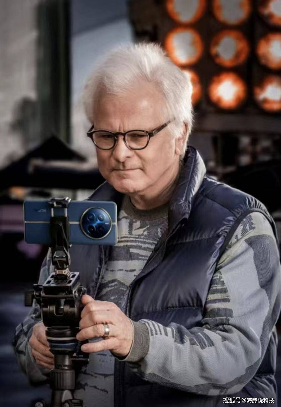 realme新品,电影级人像长焦,2160hz护眼曲面屏,1599元起!